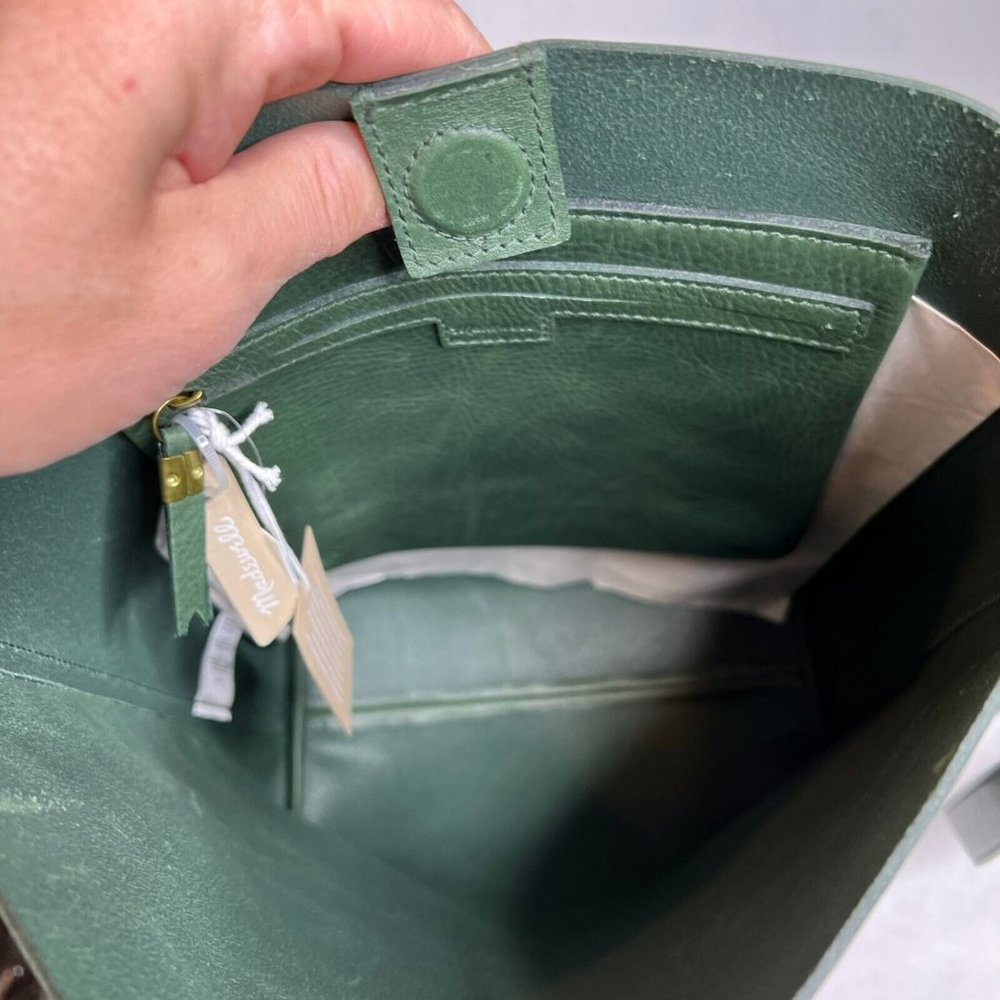 Madewell Forest Green Leather Bucket Bag - Picture 9 of 16